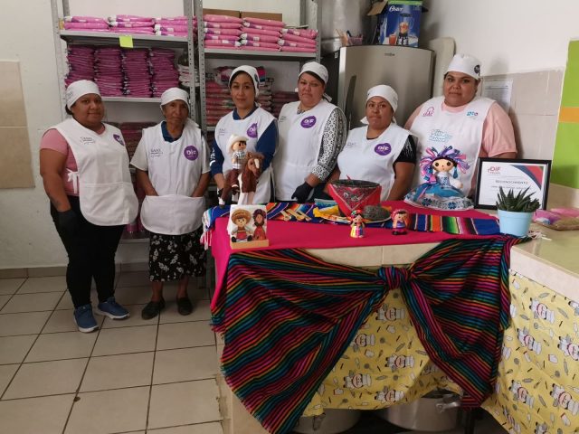 https://difcelaya.gob.mx/wp-content/uploads/2025/06/Alimentario2-640x480.jpg